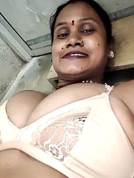 Snapshot of Akanksha_soni chatting on 04-05-26, 07:55 Akanksha soni online show from 04-05-26, 07:55