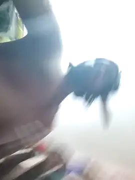 suhxil79 online show from 03-11-26, 06:14