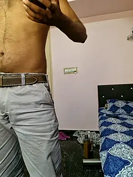 suhxil79 online show from 03-29-26, 06:46