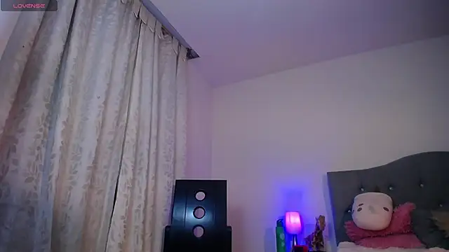 TOMBOYSEXX online show from 03-30-26, 01:39