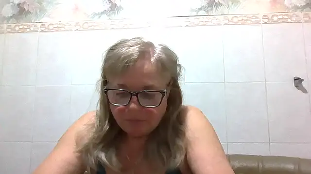 LinaLight88 online show from 04-15-26, 07:58