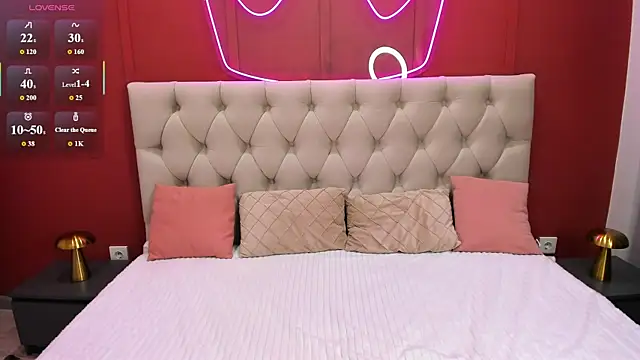 Emily Magnificent online show from 07-04-26, 01:34