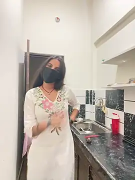 Snapshot of Pooja_Love143 chatting on 04-07-26, 10:59 Pooja Love143 online show from 04-07-26, 10:59