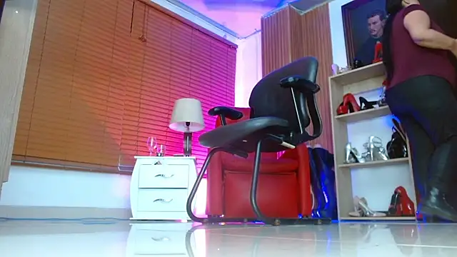 Snapshot of paola_xm chatting on 03-14-26, 10:10 paola xm online show from 03-14-26, 10:10