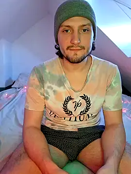 Snapshot of Ghost_Pie chatting on 12-20-25, 08:21 Ghost Pie online show from 12-20-25, 08:21