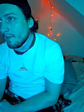 Snapshot of Ghost_Pie chatting on 12-21-25, 02:46 Ghost Pie online show from 12-21-25, 02:46