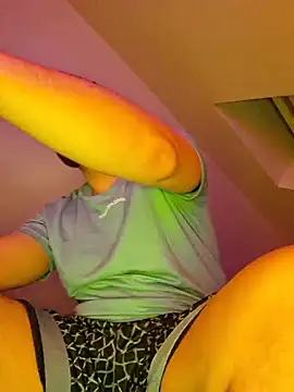 Snapshot of Ghost_Pie chatting on 01-18-26, 06:44 Ghost Pie online show from 01-18-26, 06:44