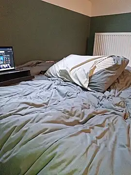 Snapshot of Ghost_Pie chatting on 03-31-26, 12:05 Ghost Pie online show from 03-31-26, 12:05