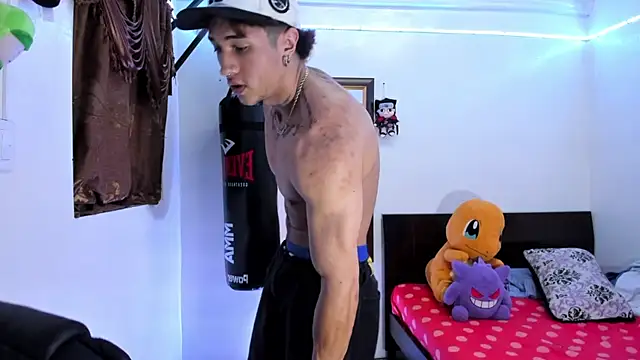Bull  fit online show from 05-28-26, 04:54