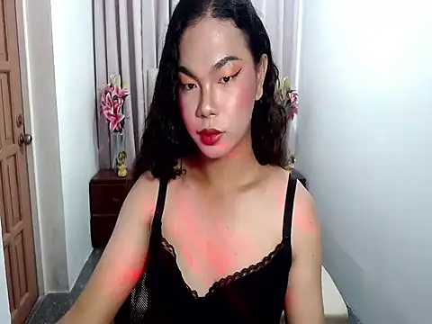 Snapshot of Shaneloveme chatting on 12-19-25, 06:59 Shaneloveme online show from 12-19-25, 06:59
