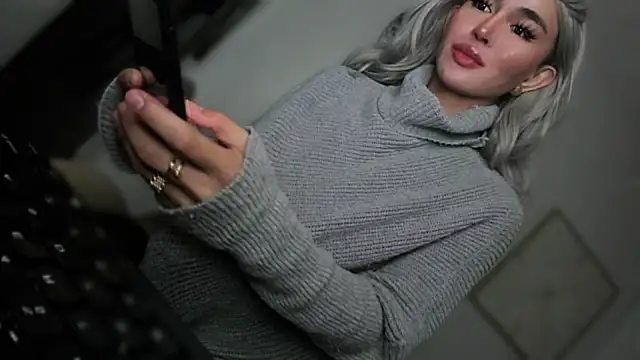 mxshemale ladyboy online show from 03-12-26, 06:47