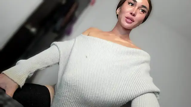 mxshemale ladyboy online show from 05-15-26, 07:21