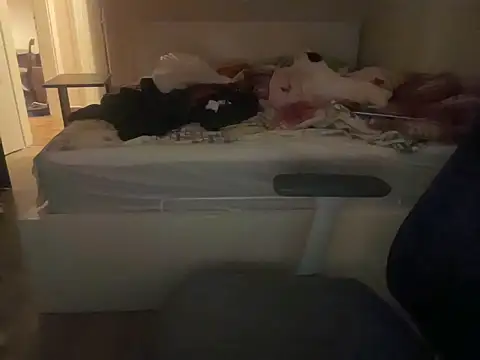 CologneAura online show from 04-06-26, 11:27