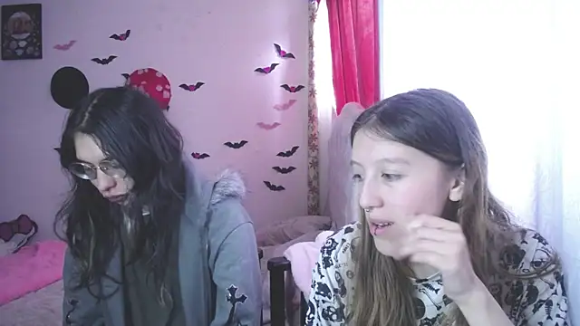 Briar y Blair online show from 03-23-26, 03:49