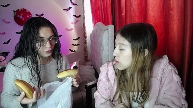 Briar y Blair online show from 04-10-26, 03:50