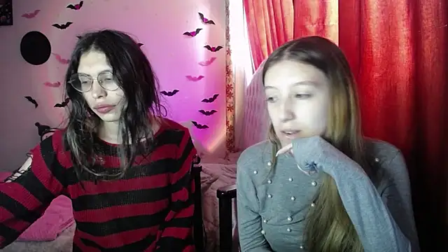 Briar y Blair online show from 04-11-26, 03:05