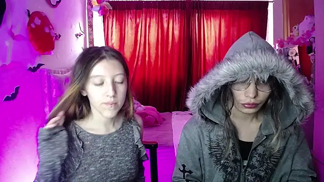 Briar y Blair online show from 04-21-26, 02:01