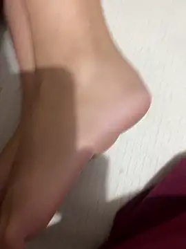 pampam nifetinha online show from 04-15-26, 02:07