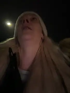 Snapshot of Melina_Diamond chatting on 02-02-26, 08:29 Melina Diamond online show from 02-02-26, 08:29