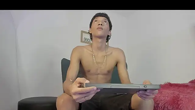 Snapshot of im_ralff chatting on 06-19-26, 02:49 im ralff online show from 06-19-26, 02:49