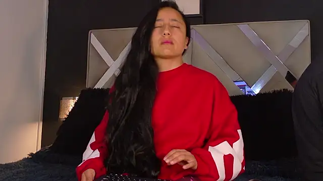 Ithan Skin online show from 03-06-26, 12:01