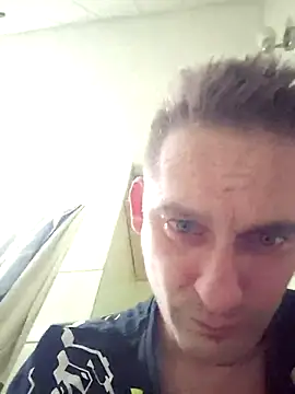 Snapshot of lsa_ chatting on 12-19-25, 11:56 lsa online show from 12-19-25, 11:56