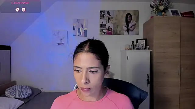 Snapshot of VEROSlen- chatting on 06-04-26, 03:12 VEROSlen- online show from 06-04-26, 03:12