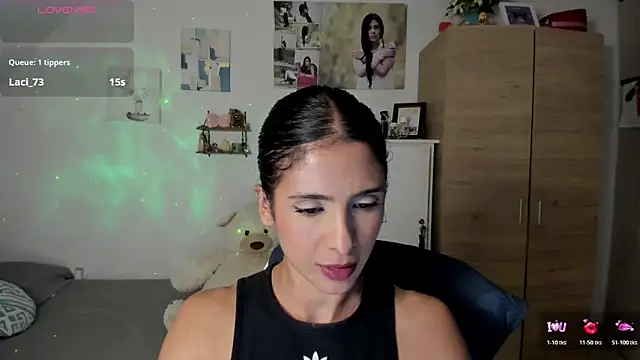 Snapshot of VEROSlen- chatting on 06-13-26, 03:15 VEROSlen- online show from 06-13-26, 03:15