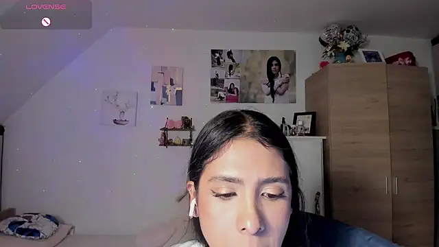 Snapshot of VEROSlen- chatting on 06-29-26, 01:12 VEROSlen- online show from 06-29-26, 01:12