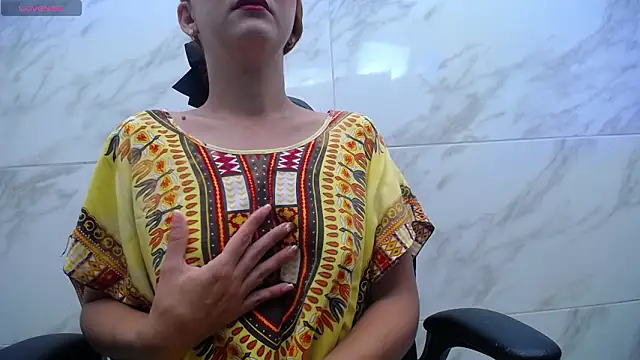 kyra jeet online show from 03-23-26, 02:32