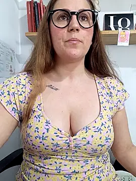 SofiEsteves online show from 04-18-26, 07:29