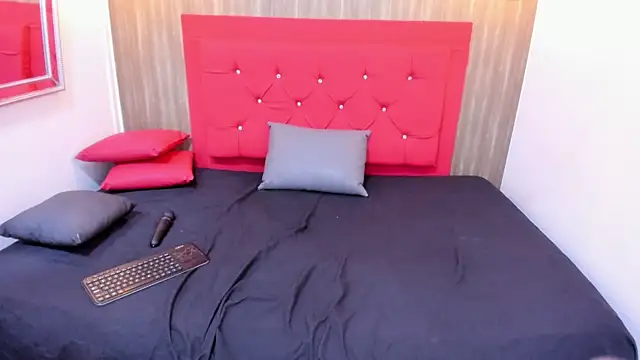 meggancurvy online show from 03-10-26, 07:19