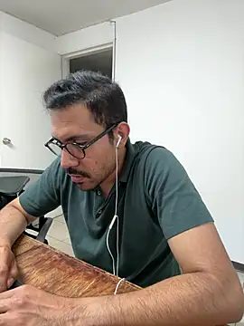 AdrianGarcia89 online show from 08-01-26, 02:44