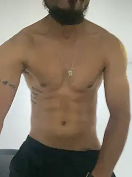 Snapshot of Pretocaminhoneiro chatting on 03-21-26, 01:26 Pretocaminhoneiro online show from 03-21-26, 01:26