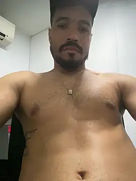 Snapshot of Pretocaminhoneiro chatting on 03-27-26, 09:53 Pretocaminhoneiro online show from 03-27-26, 09:53