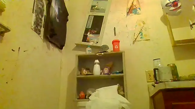 becky1111 online show from 04-19-26, 07:16