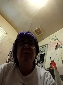 becky1111 online show from 06-20-26, 10:23