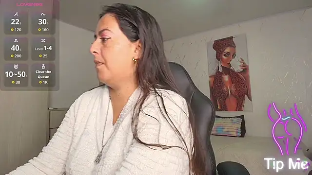 Snapshot of evelyn_harpeery chatting on 03-27-26, 12:49 evelyn harpeery online show from 03-27-26, 12:49