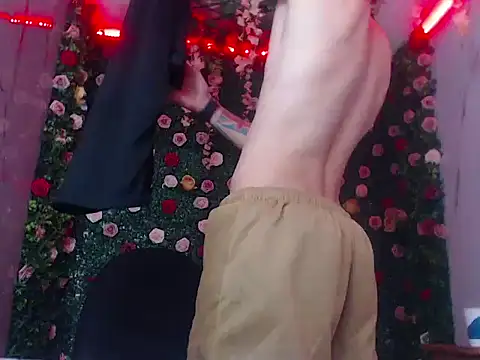 Boy tatto77 online show from 04-23-26, 12:29