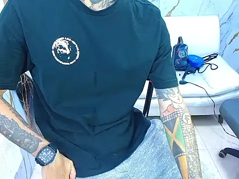 Boy tatto77 online show from 07-18-26, 01:32