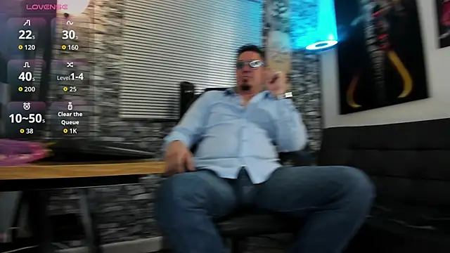 Snapshot of Dante_Bellini chatting on 06-18-26, 02:10 Dante Bellini online show from 06-18-26, 02:10