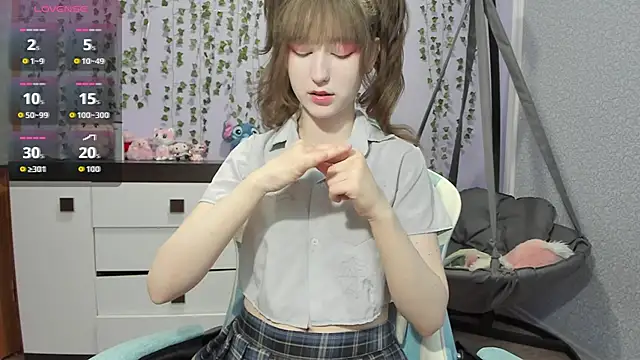 Snapshot of Yoonhee_ki chatting on 05-13-26, 01:52 Yoonhee ki online show from 05-13-26, 01:52
