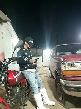 PIGHIGHDIRTY p0 online show from 04-09-26, 05:18