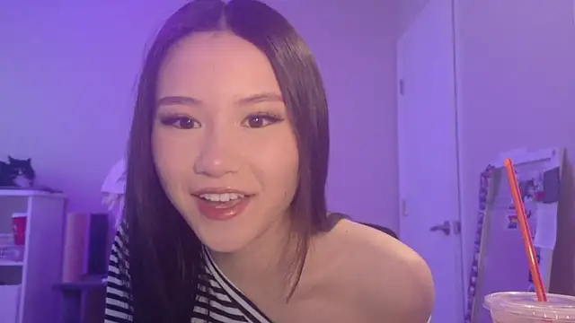 luvvivii online show from 03-10-26, 12:59