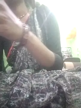 Snapshot of mantraverma chatting on 02-22-26, 02:59 mantraverma online show from 02-22-26, 02:59