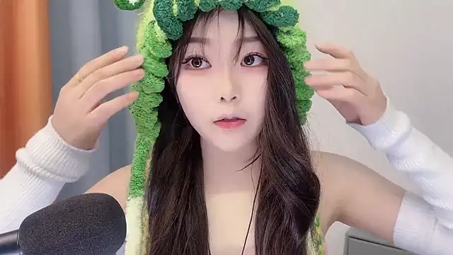 smalldaisy online show from 02-01-26, 02:32