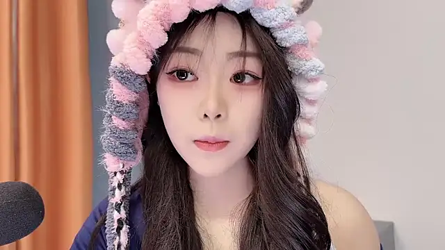 smalldaisy online show from 02-05-26, 02:27