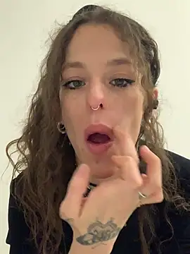 4lien online show from 04-05-26, 01:58