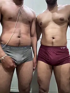 Snapshot of The_AlphaDuo chatting on 03-29-26, 05:13 The AlphaDuo online show from 03-29-26, 05:13