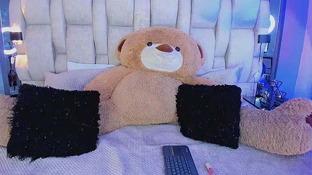  PaulinaDoll  online show from 03-28-26, 03:50